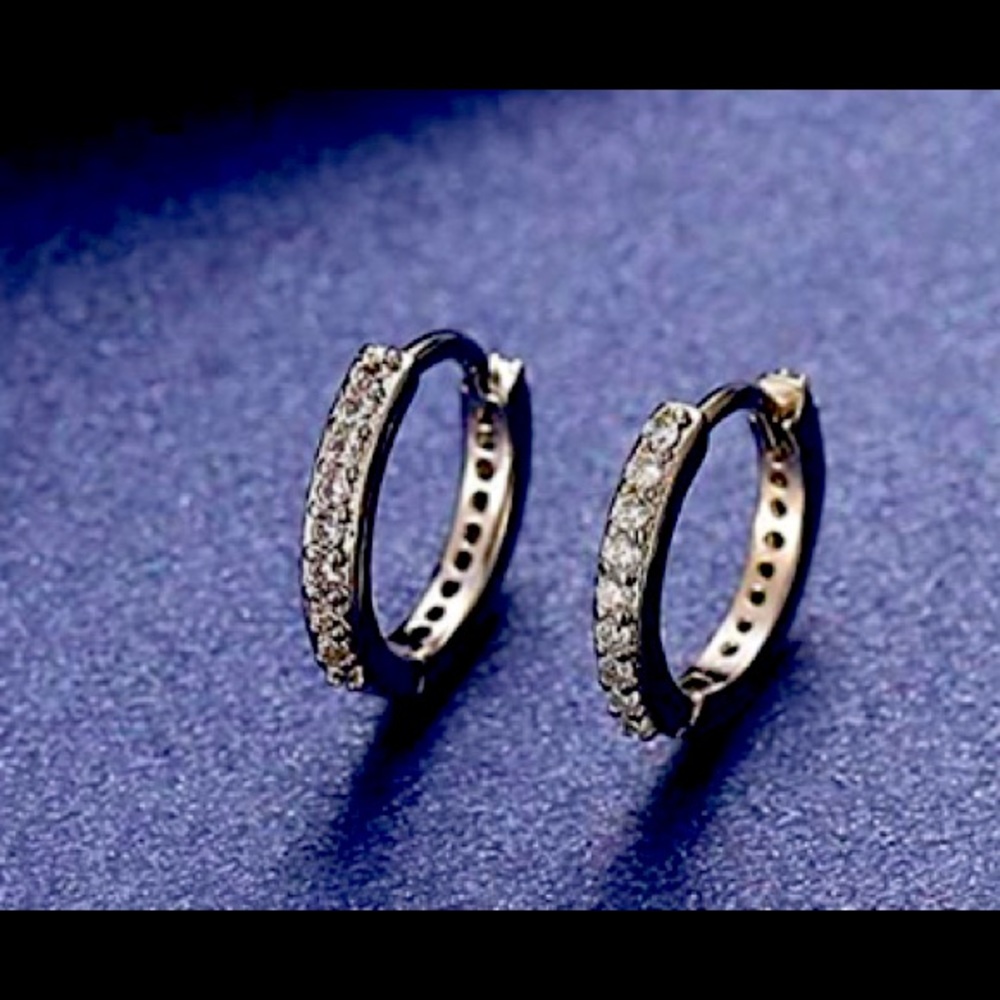 New Silver Huggies Hoop Earrings